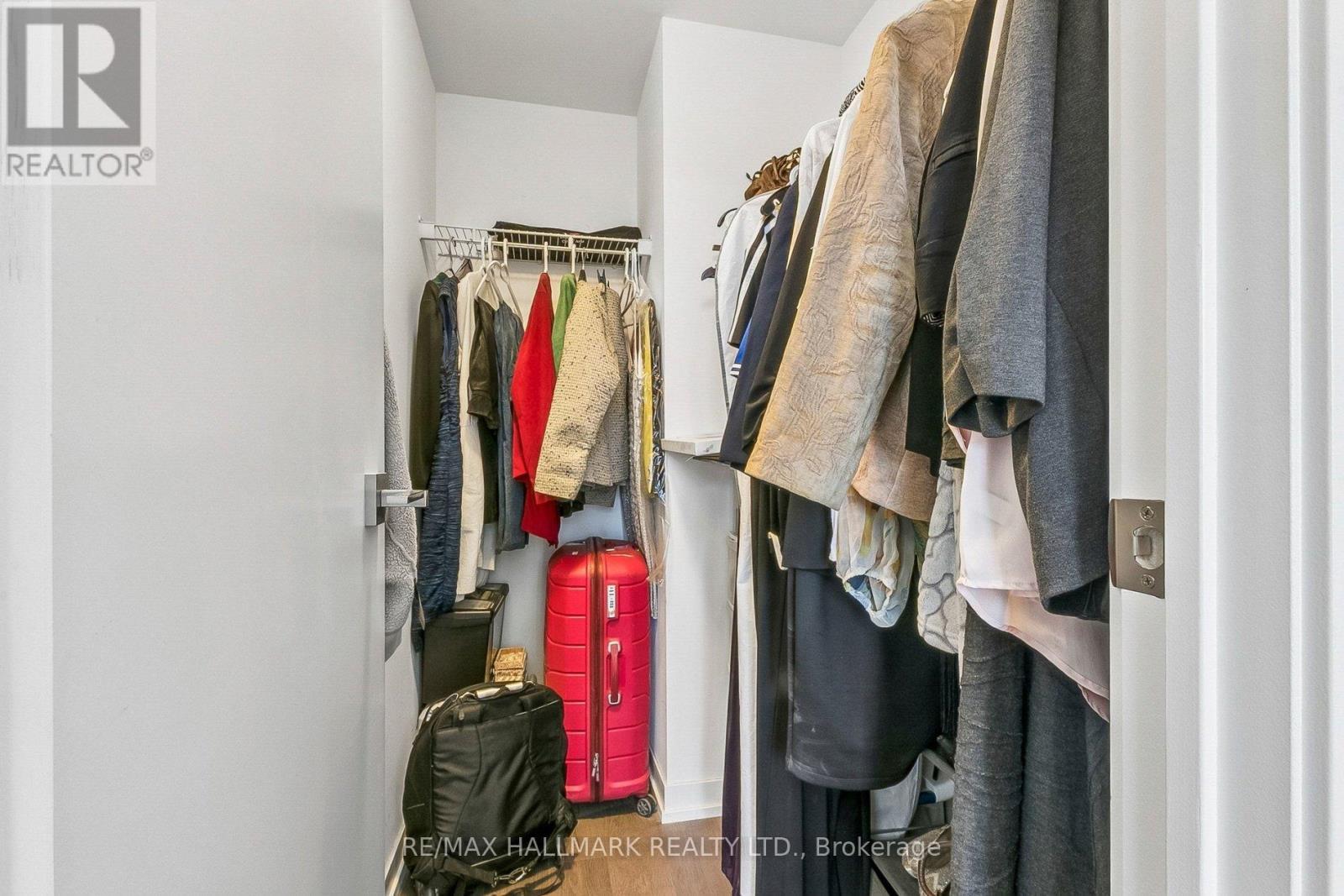 1212 - 98 Lillian Street, Toronto, ON - Indoor With Storage