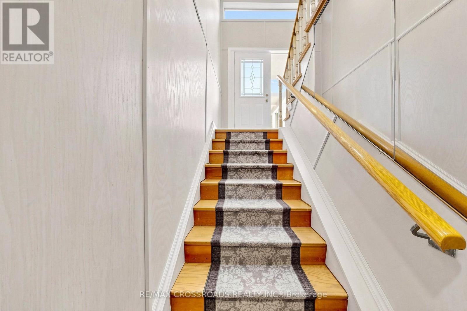15 Alamosa Drive, Toronto, ON - Indoor Photo Showing Other Room