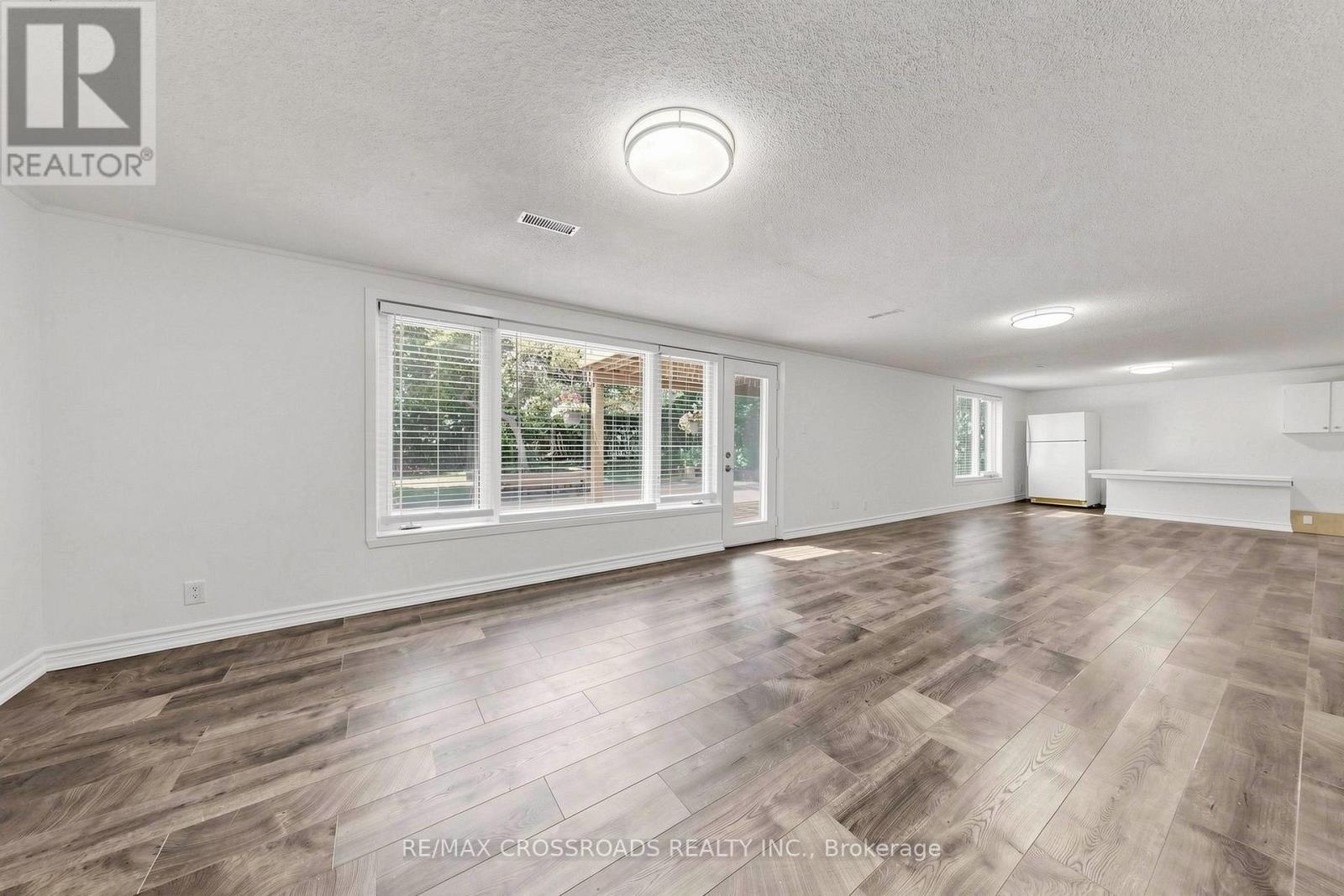 15 Alamosa Drive, Toronto, ON - Indoor