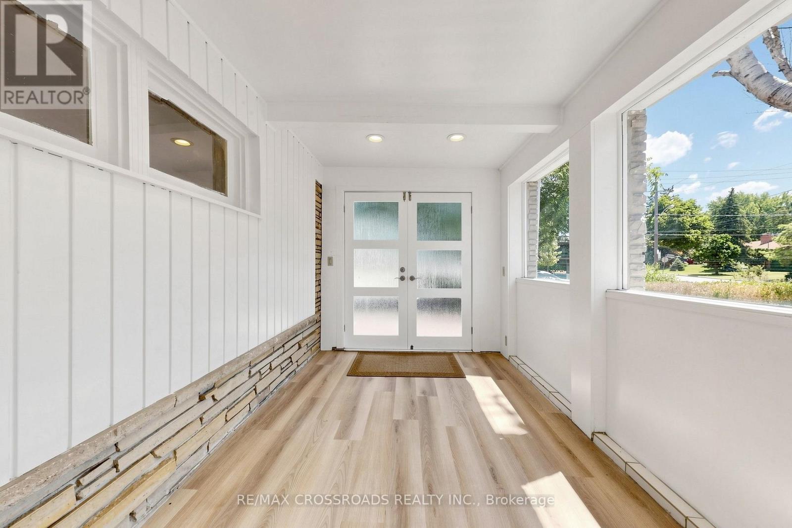 15 Alamosa Drive, Toronto, ON - Indoor Photo Showing Other Room