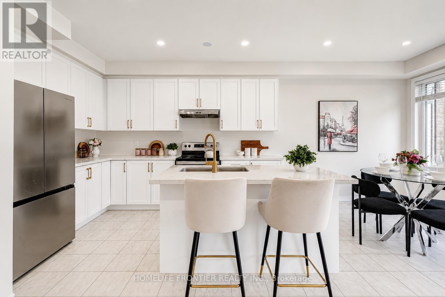 879 Plum Place, Milton, ON - Indoor Photo Showing Kitchen