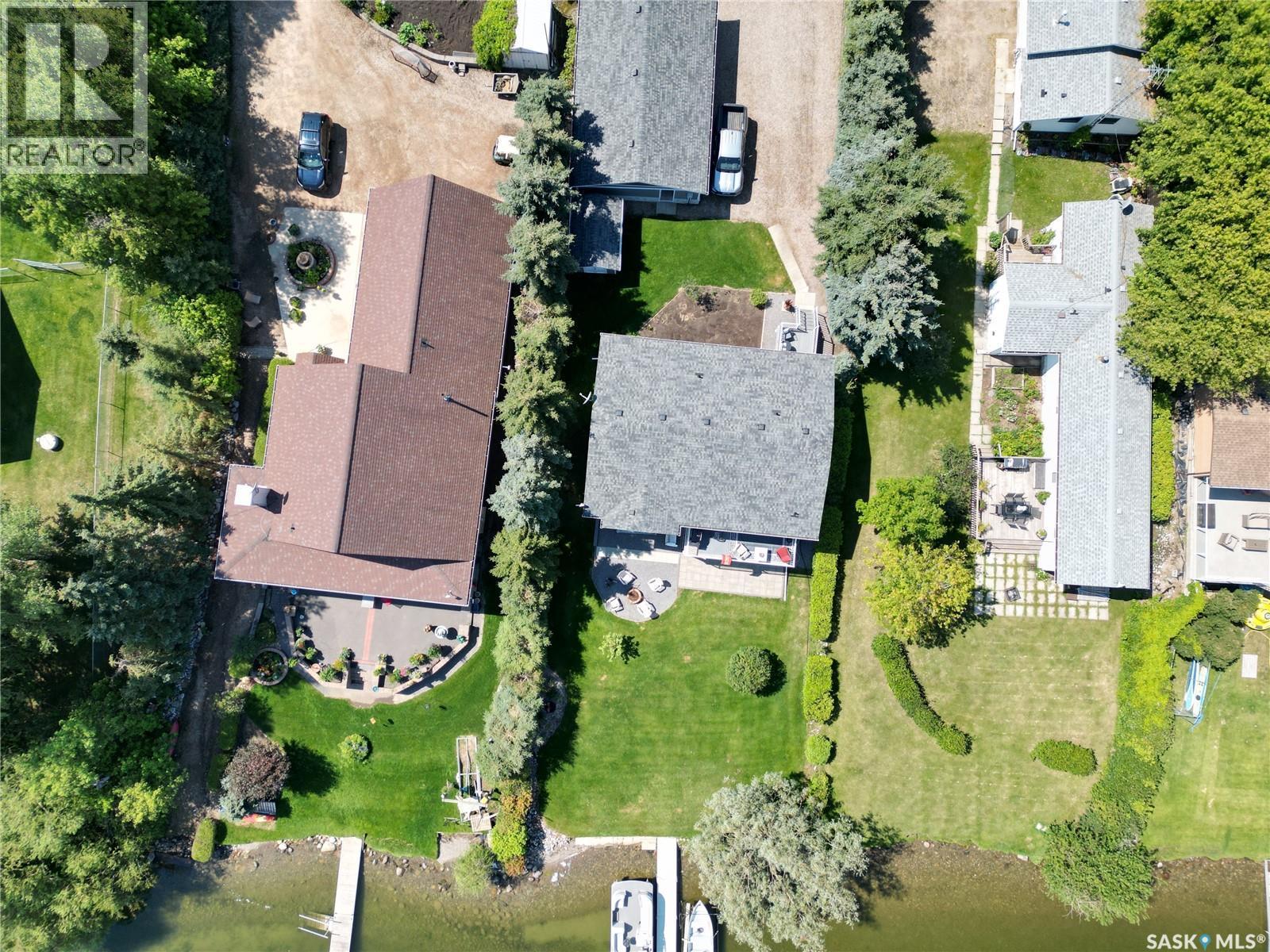 72 3Rd Avenue W, Metinota, SK - Outdoor With Body Of Water With View
