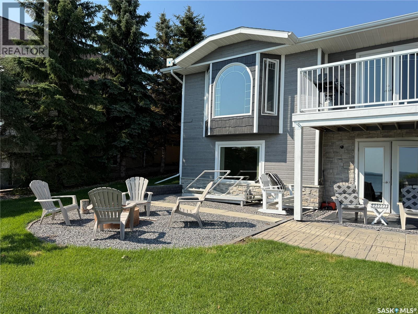 72 3Rd Avenue W, Metinota, SK - Outdoor