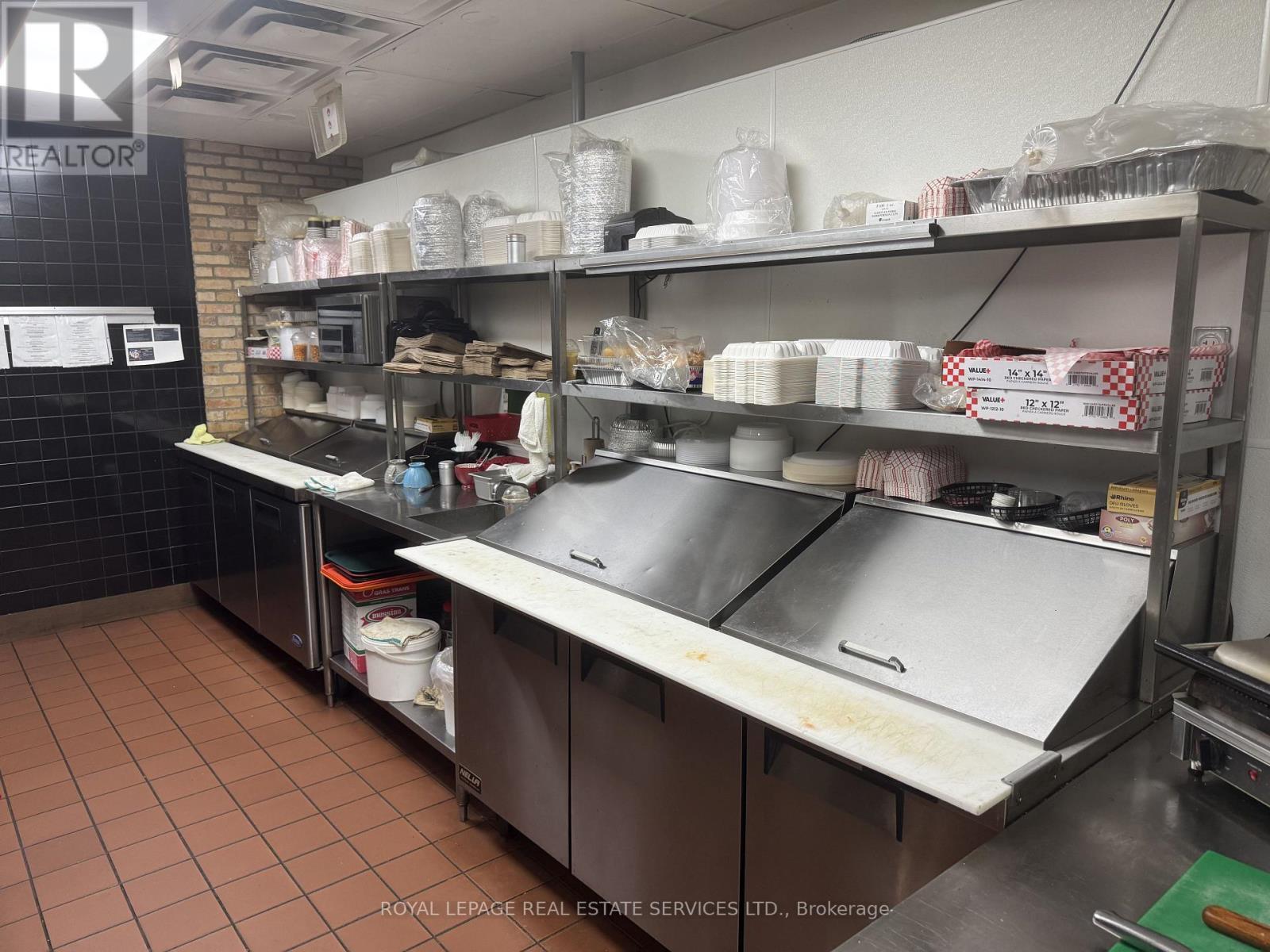 2&3 - 204 Silvercreek Parkway N, Guelph, ON