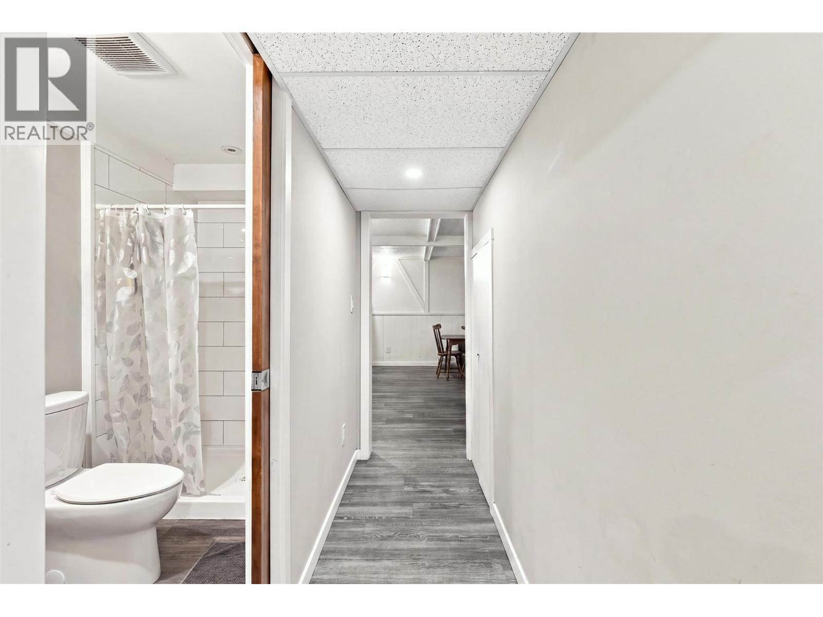 468 Grandview Terrace, Kamloops, BC - Indoor Photo Showing Bathroom