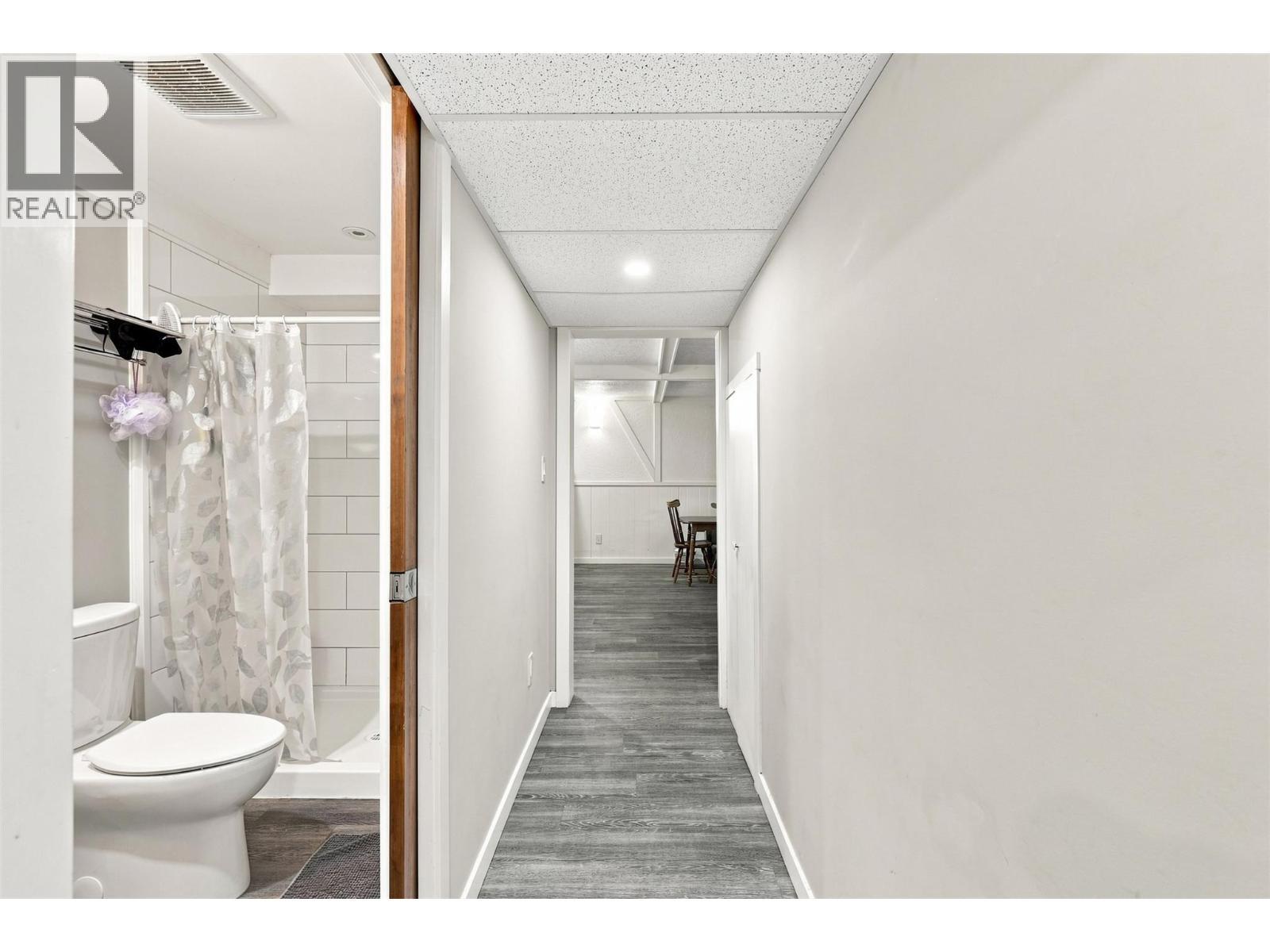468 Grandview Terrace, Kamloops, BC - Indoor Photo Showing Bathroom