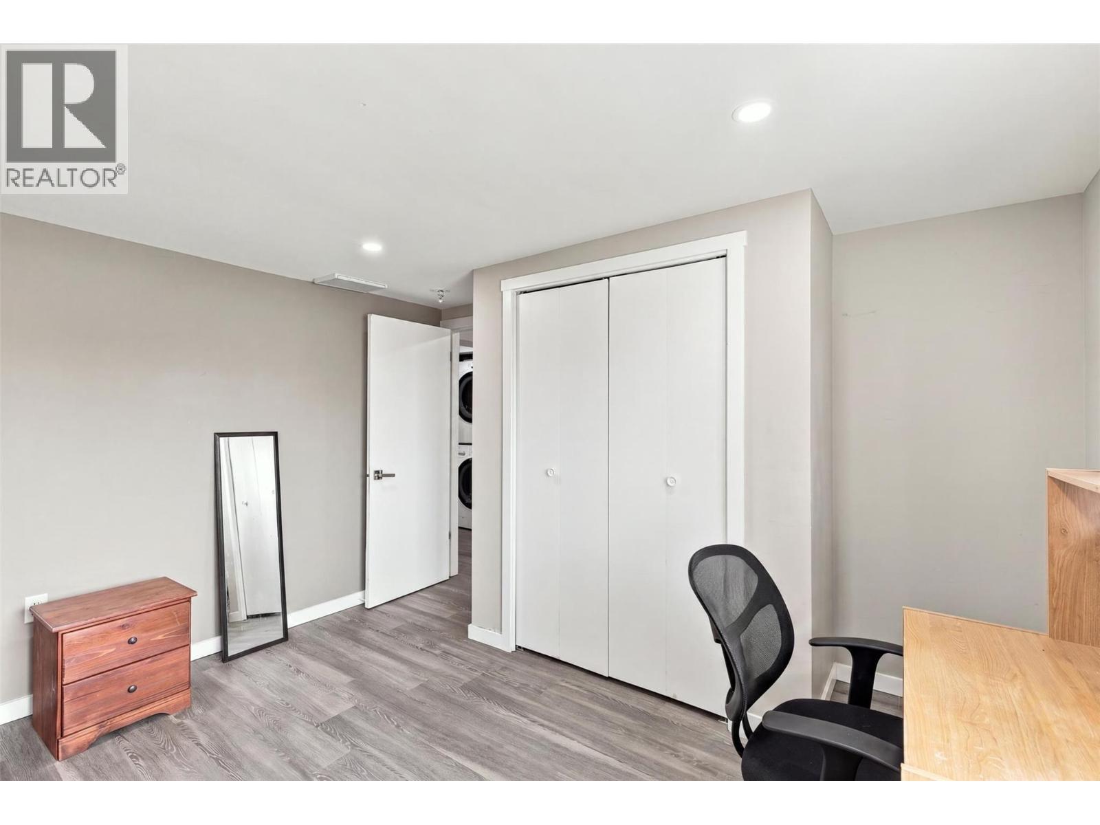 Some items virtually removed - 468 Grandview Terrace, Kamloops, BC - Indoor