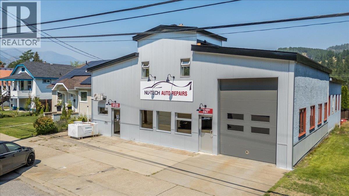 2045 Columbia Avenue, Trail, BC