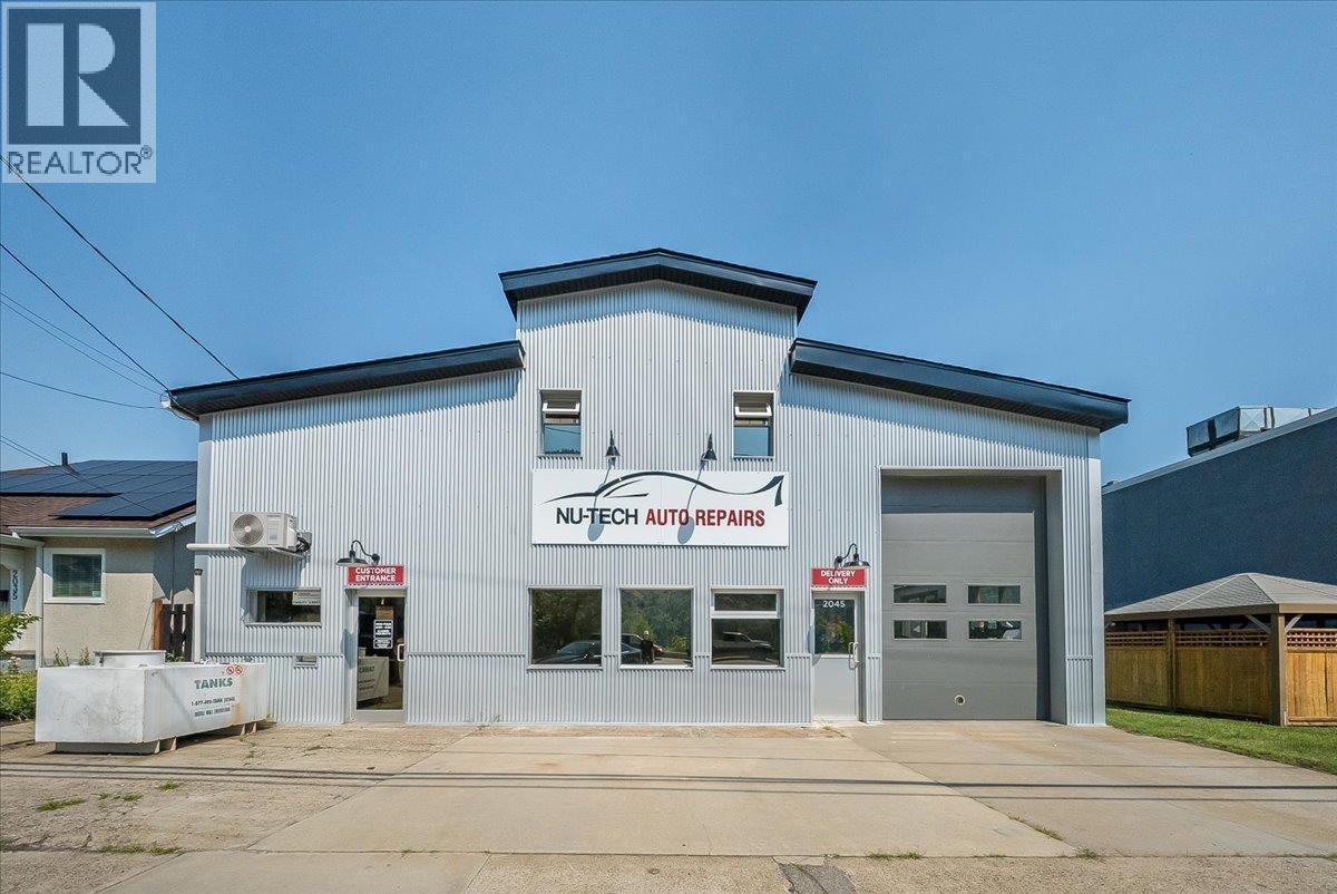 2045 Columbia Avenue, Trail, BC