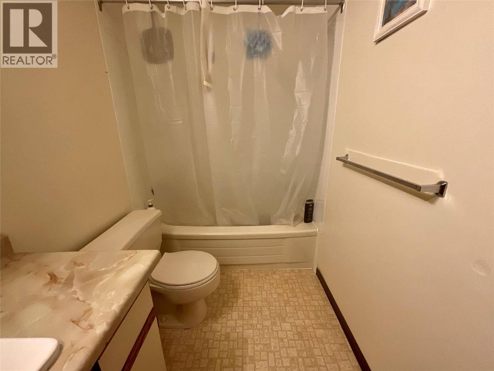 320 Northgate Unit# 209, Tumbler Ridge, BC - Indoor Photo Showing Bathroom