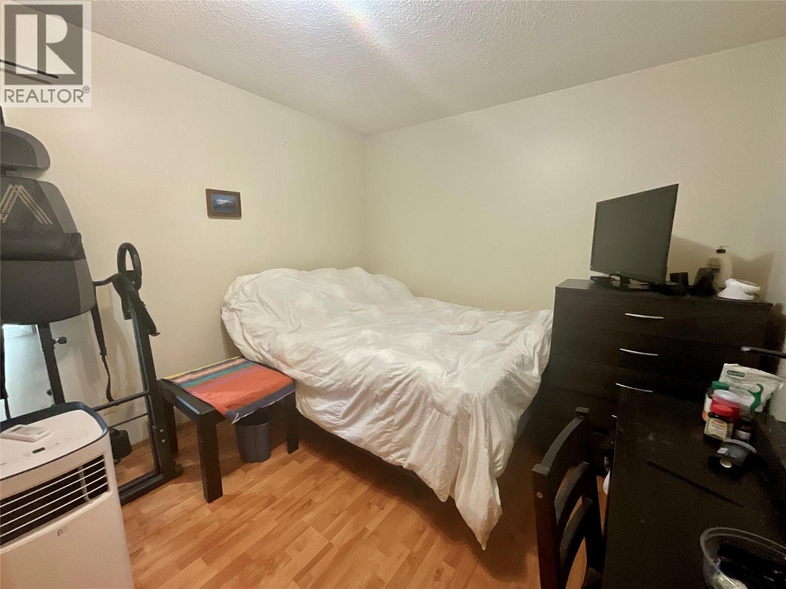 320 Northgate Unit# 209, Tumbler Ridge, BC - Indoor Photo Showing Bedroom