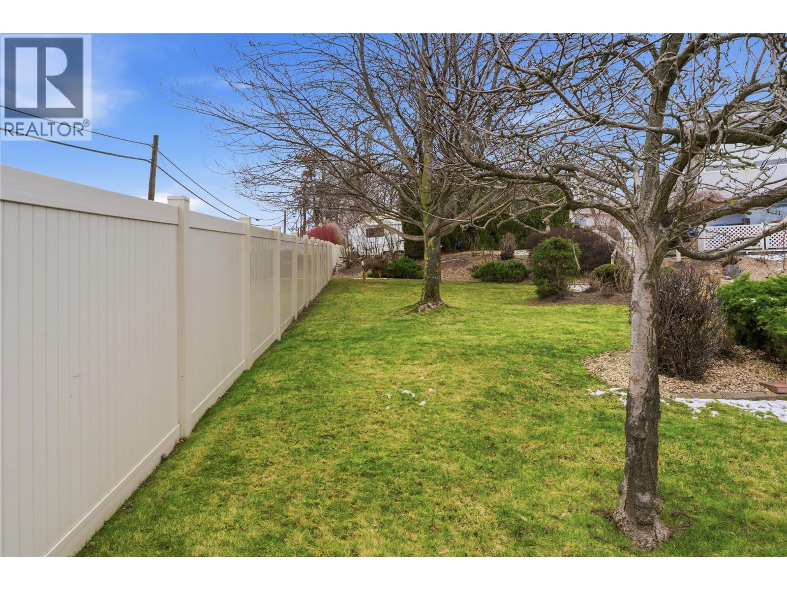 124 Sarsons Road Unit# 17, Vernon, BC - Outdoor