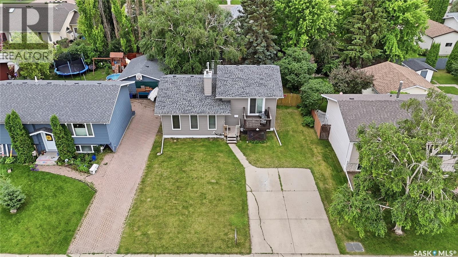 130 Flavelle Crescent, Saskatoon, SK - Outdoor