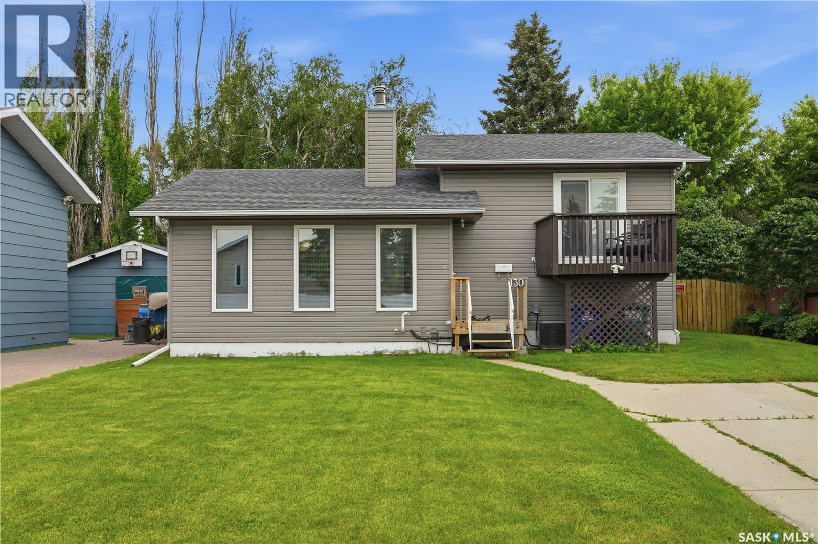 130 Flavelle Crescent, Saskatoon, SK - Outdoor With Deck Patio Veranda