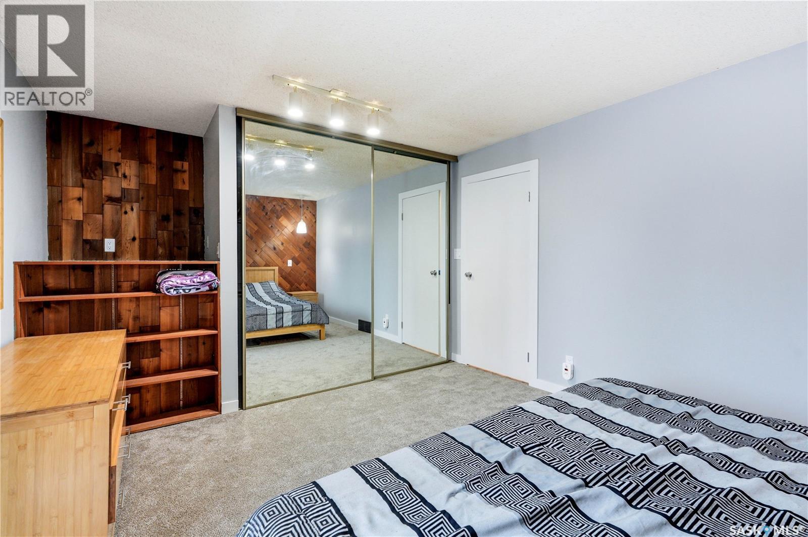 130 Flavelle Crescent, Saskatoon, SK - Indoor Photo Showing Bedroom