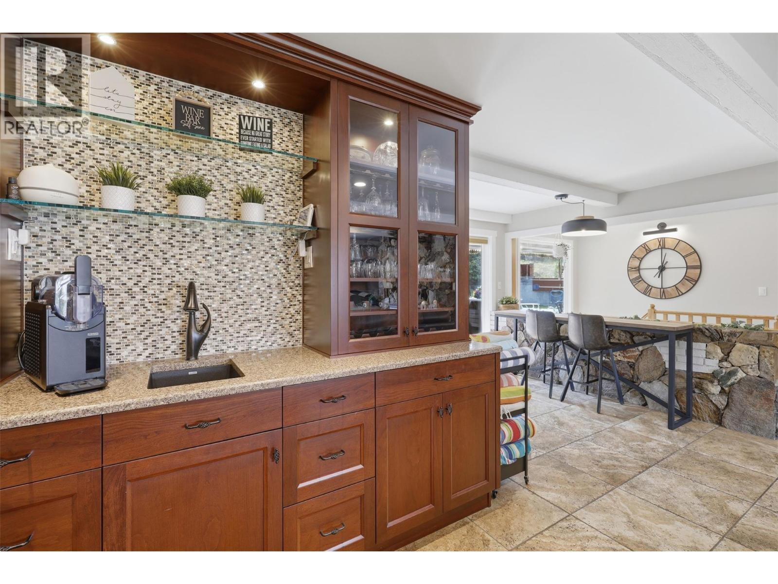 779 Gleneagles Drive, Kamloops, BC - Indoor