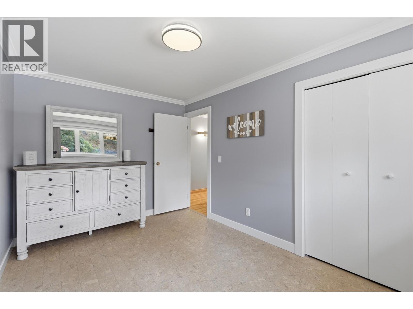 779 Gleneagles Drive, Kamloops, BC - Indoor Photo Showing Bedroom