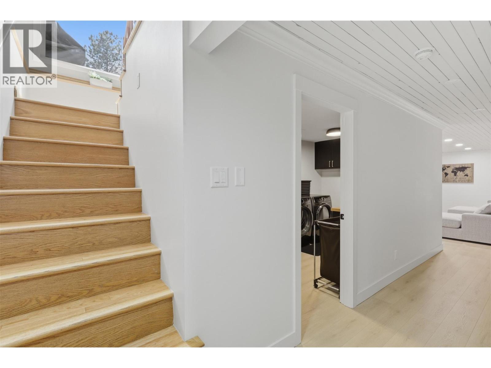 779 Gleneagles Drive, Kamloops, BC - Indoor Photo Showing Other Room
