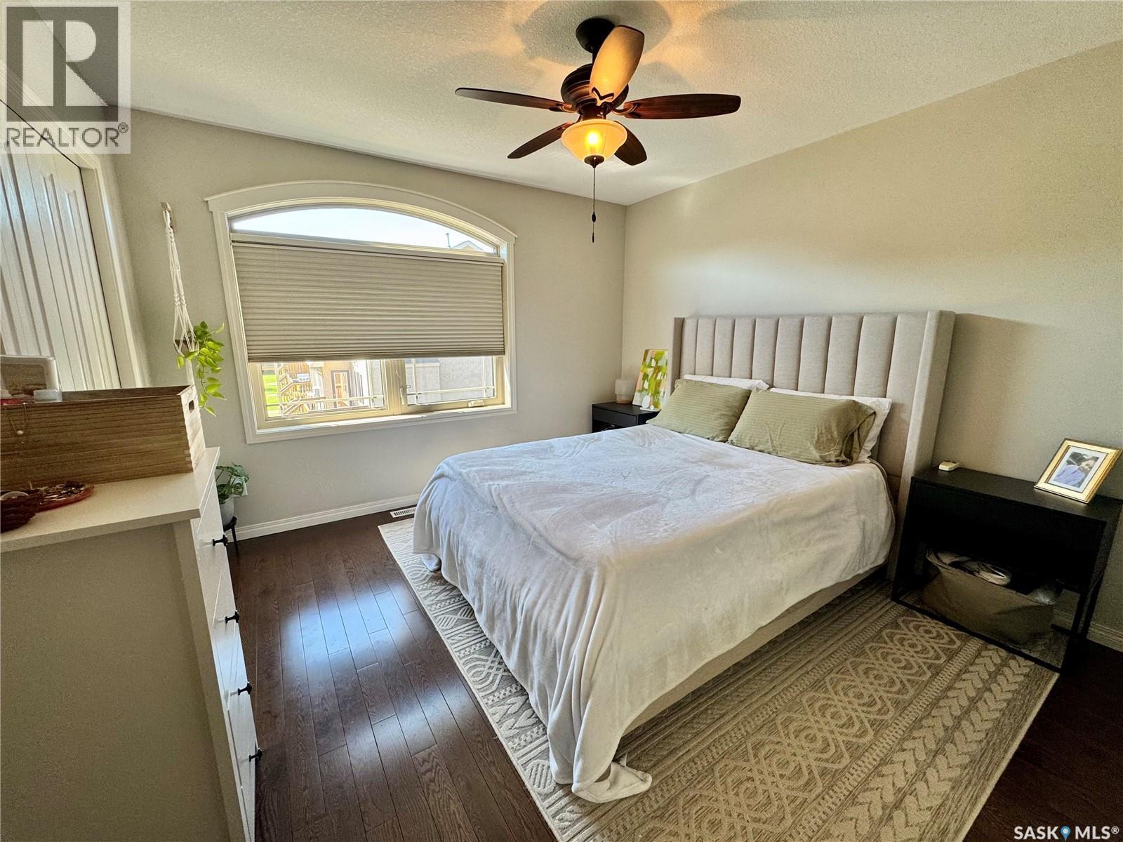 18 1600 Muzzy Drive, Prince Albert, SK - Indoor Photo Showing Bedroom