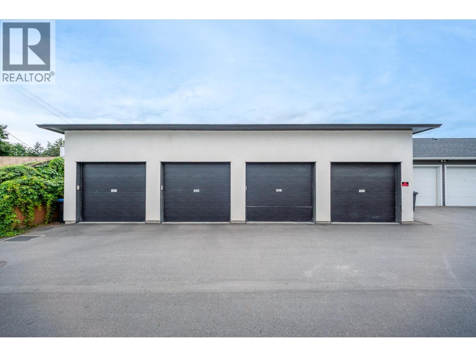 1929 Ethel Street, Kelowna, BC - Outdoor