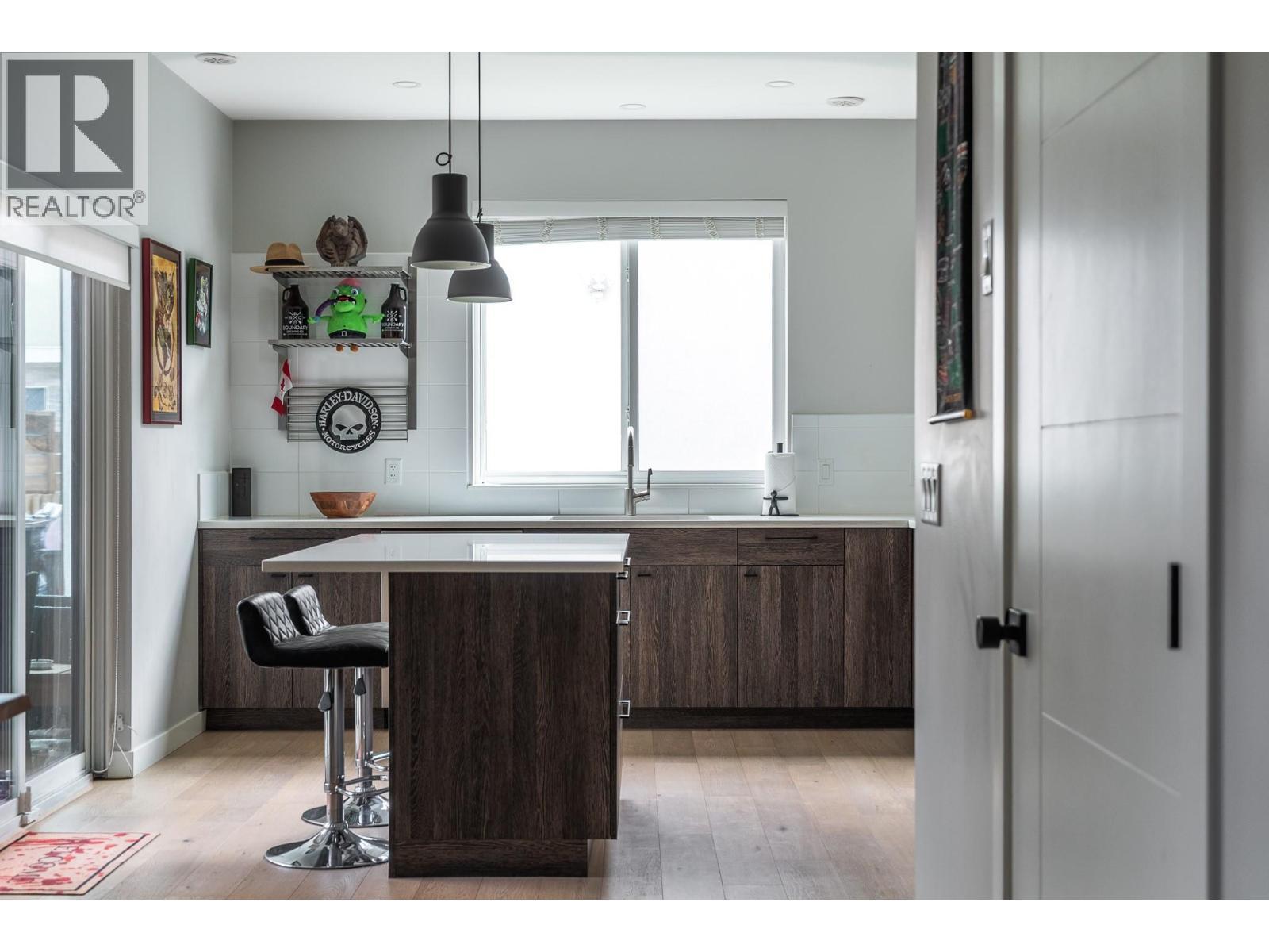 1929 Ethel Street, Kelowna, BC - Indoor Photo Showing Other Room
