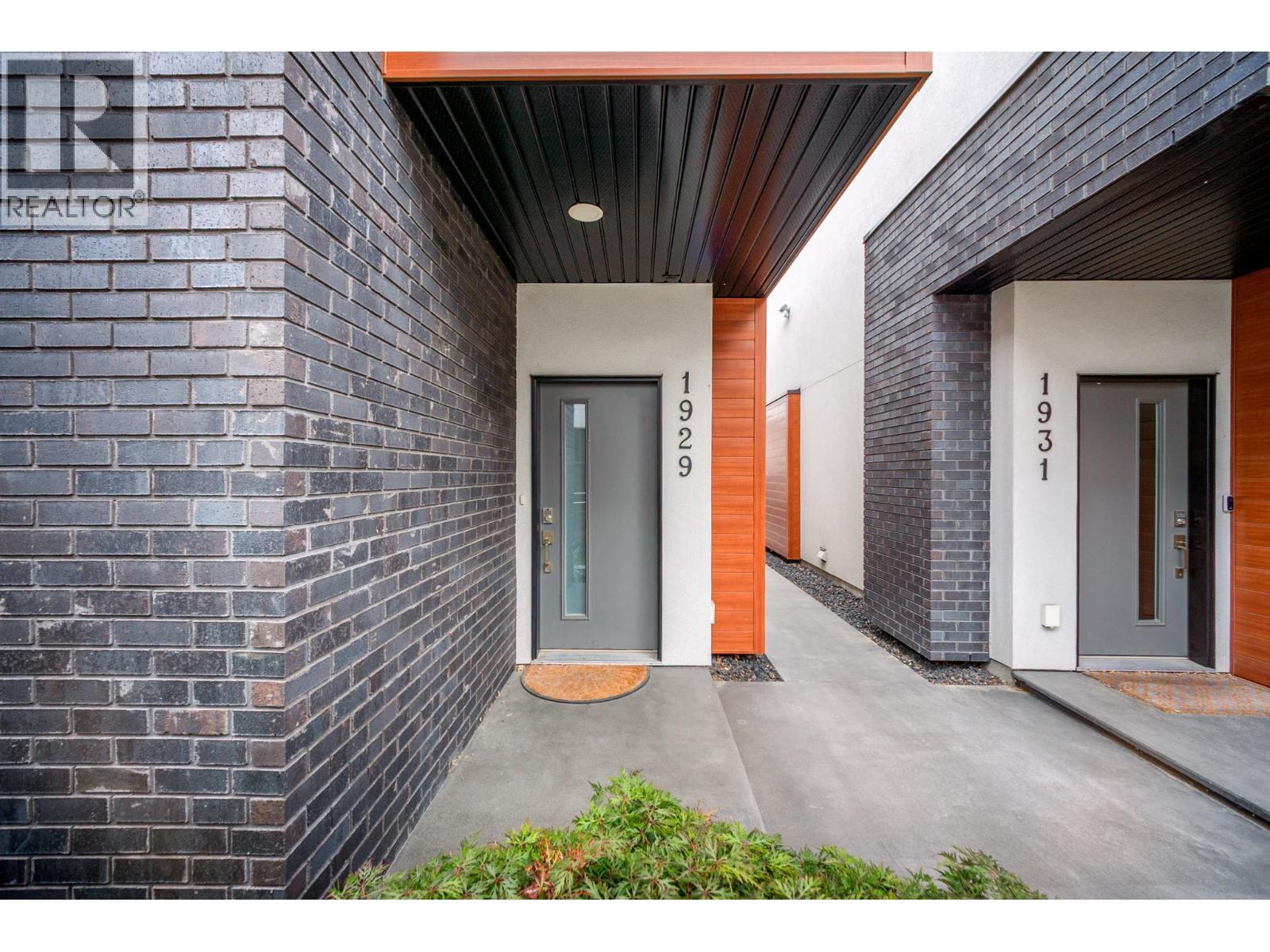 1929 Ethel Street, Kelowna, BC - Outdoor With Exterior