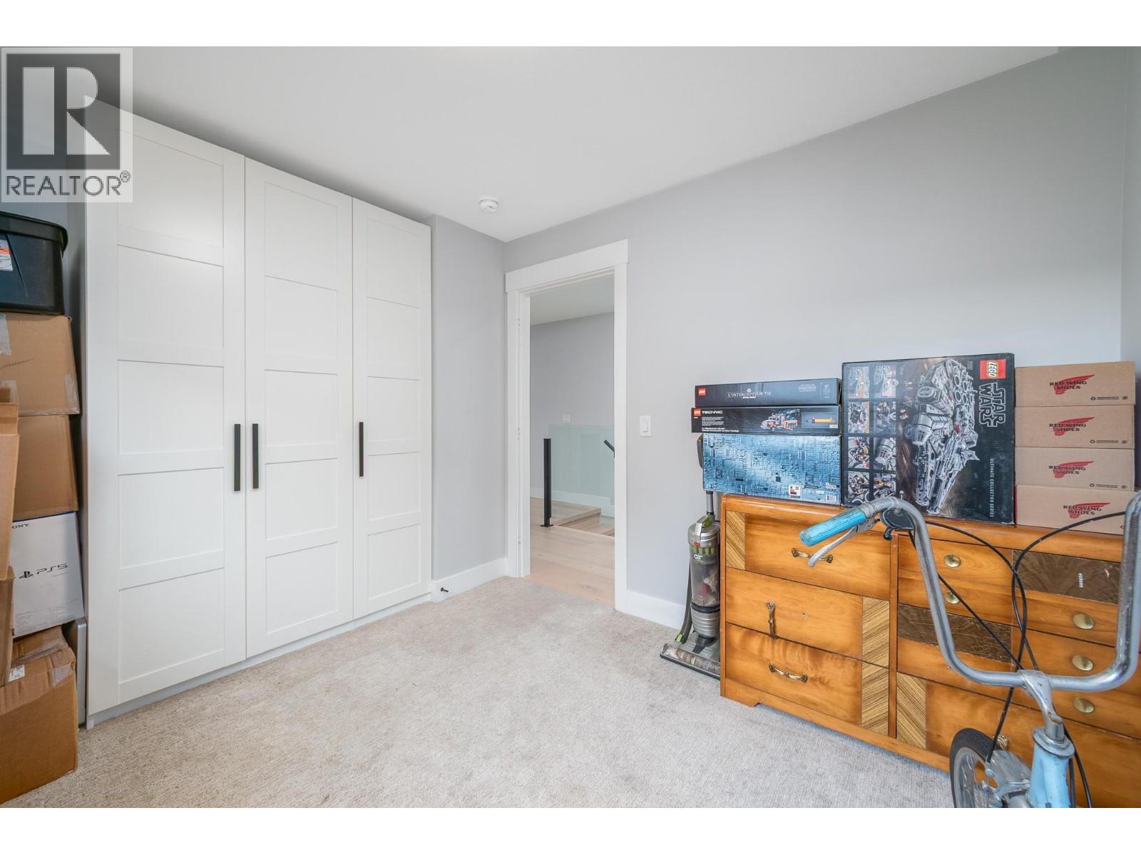 1929 Ethel Street, Kelowna, BC - Indoor