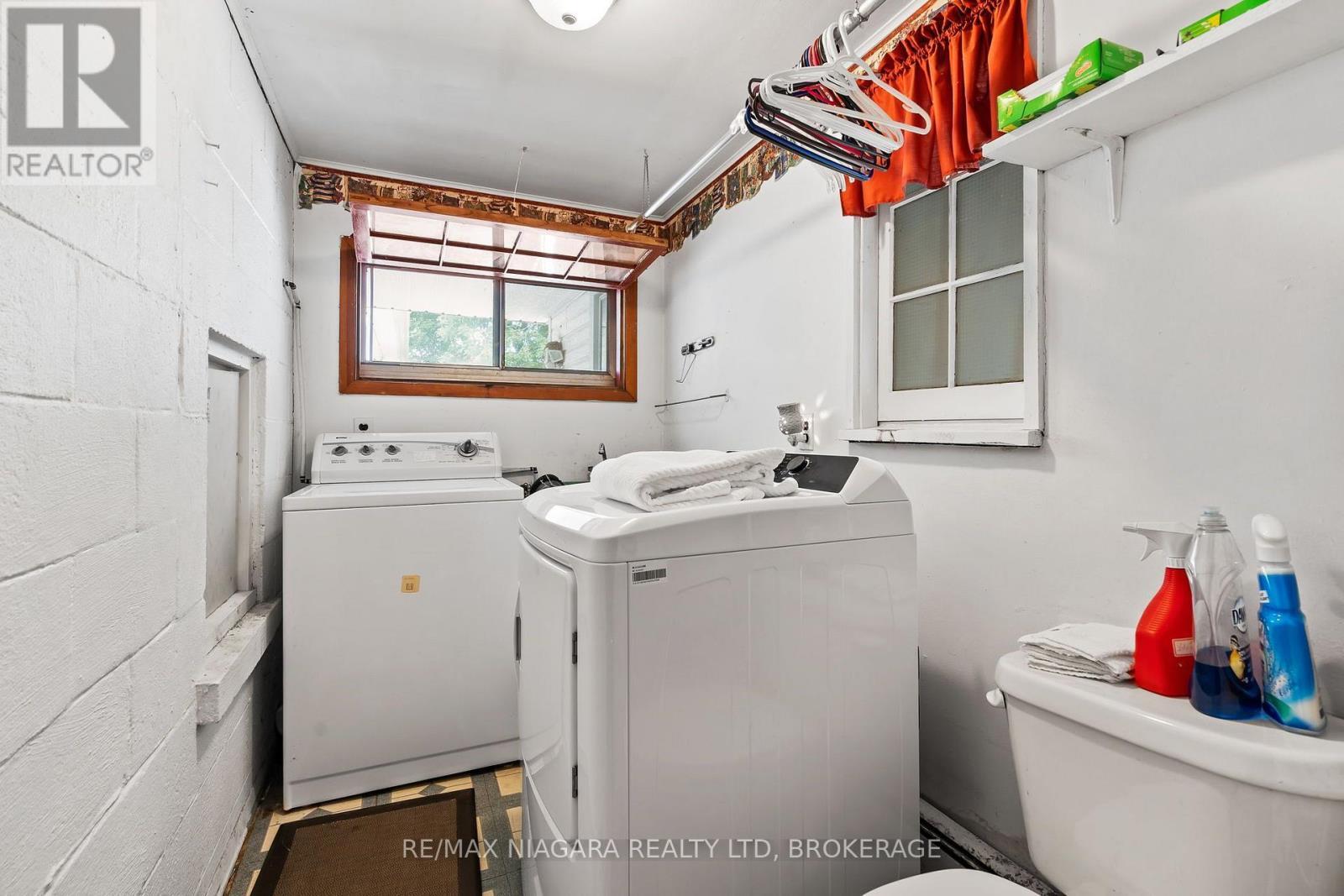 333 Ridge Road S, Fort Erie (Crystal Beach), ON - Indoor Photo Showing Laundry Room