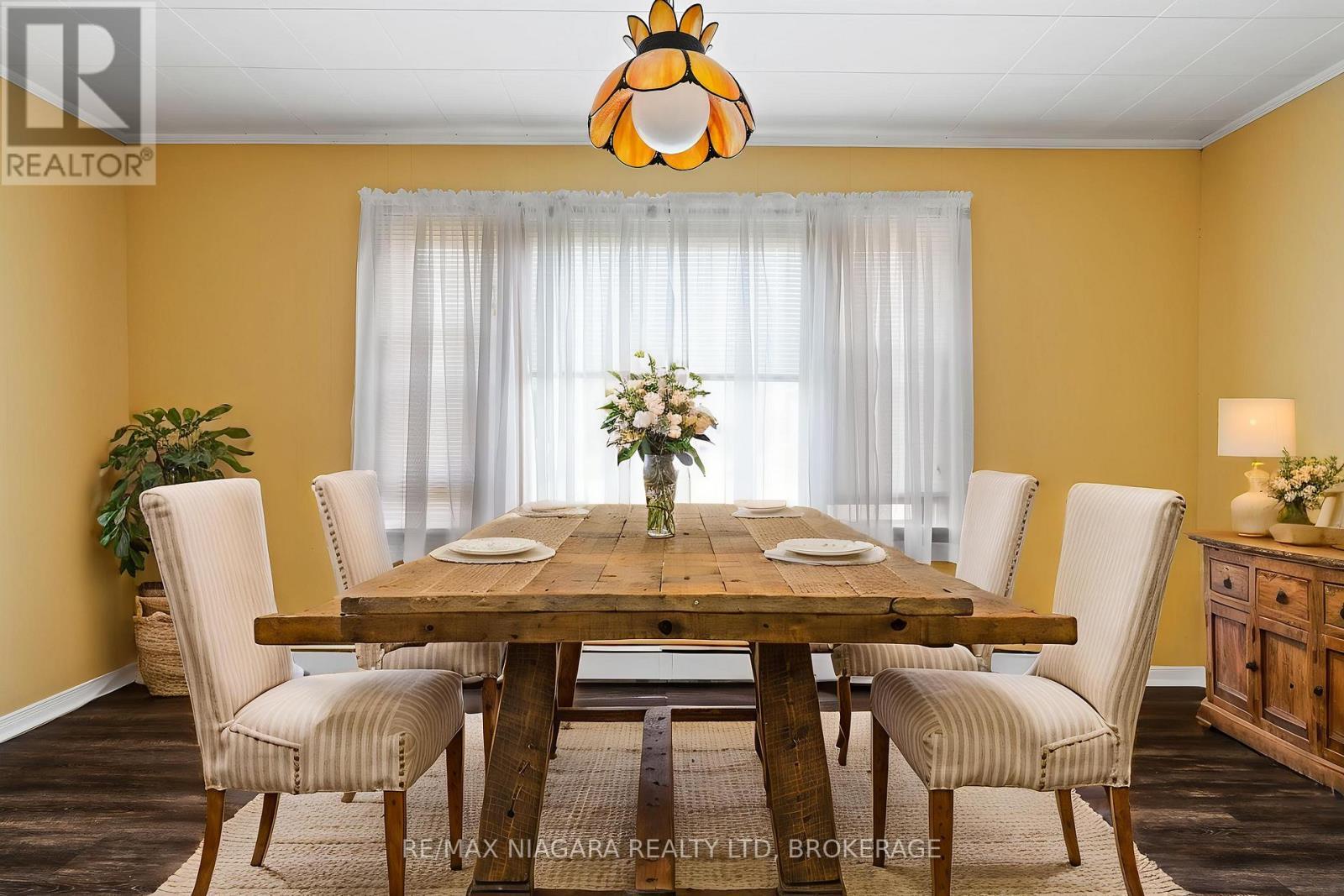333 Ridge Road S, Fort Erie (Crystal Beach), ON - Indoor Photo Showing Dining Room