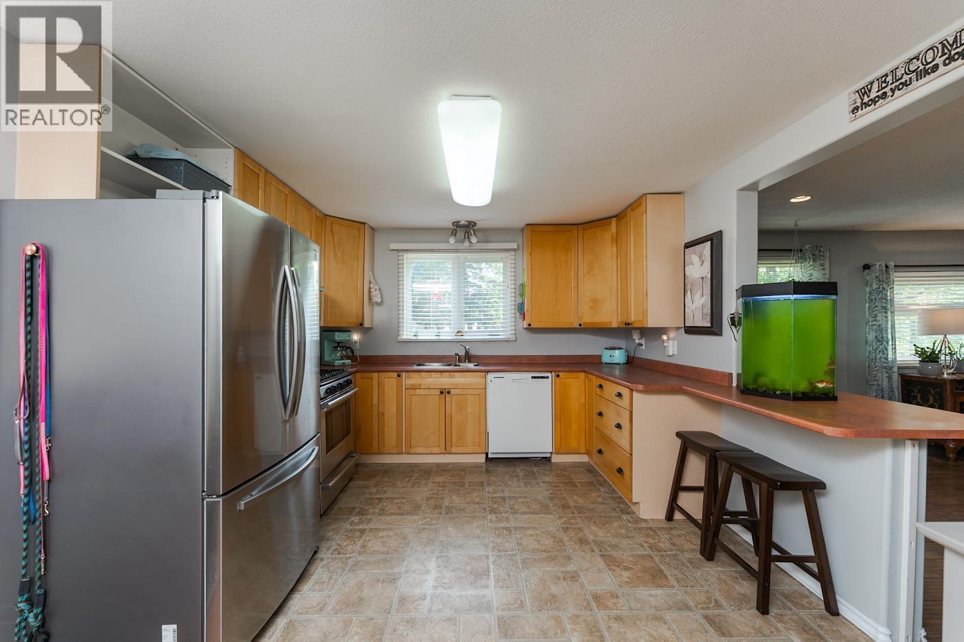 7389 Elk Road, Prince George, BC - Indoor Photo Showing Kitchen
