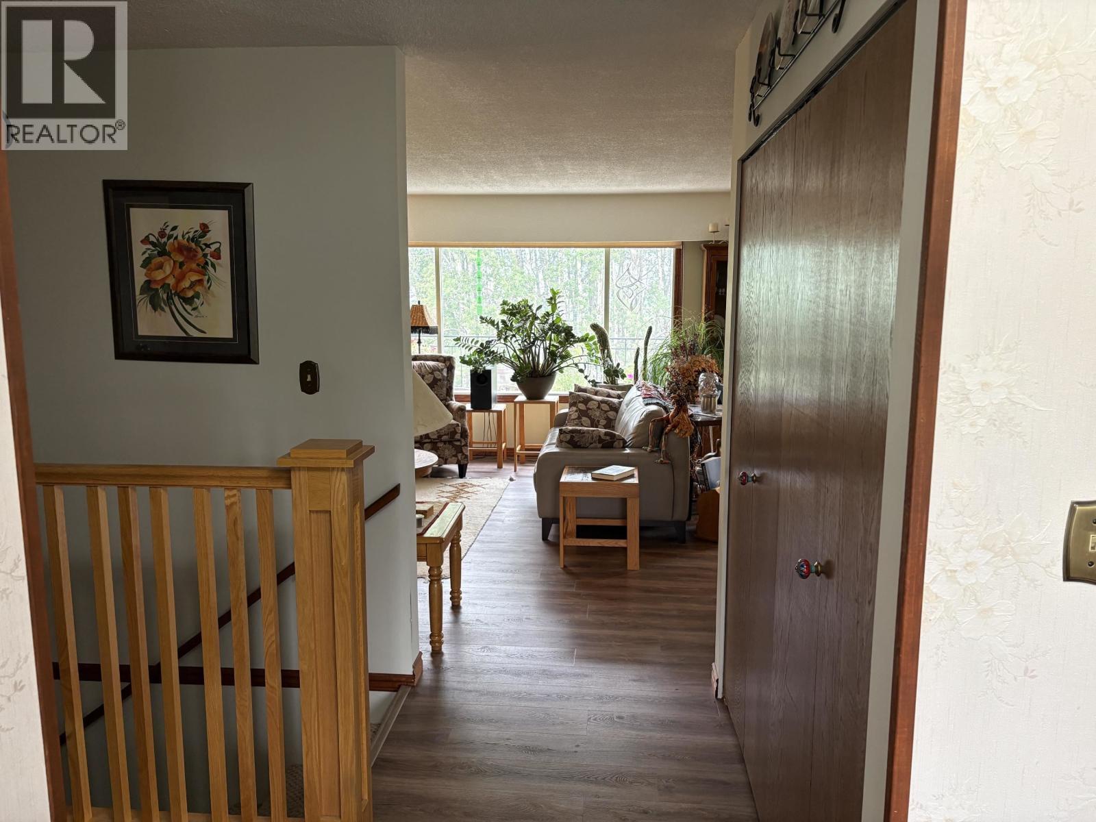 404 N Birch Avenue, 100 Mile House, BC - Indoor Photo Showing Other Room