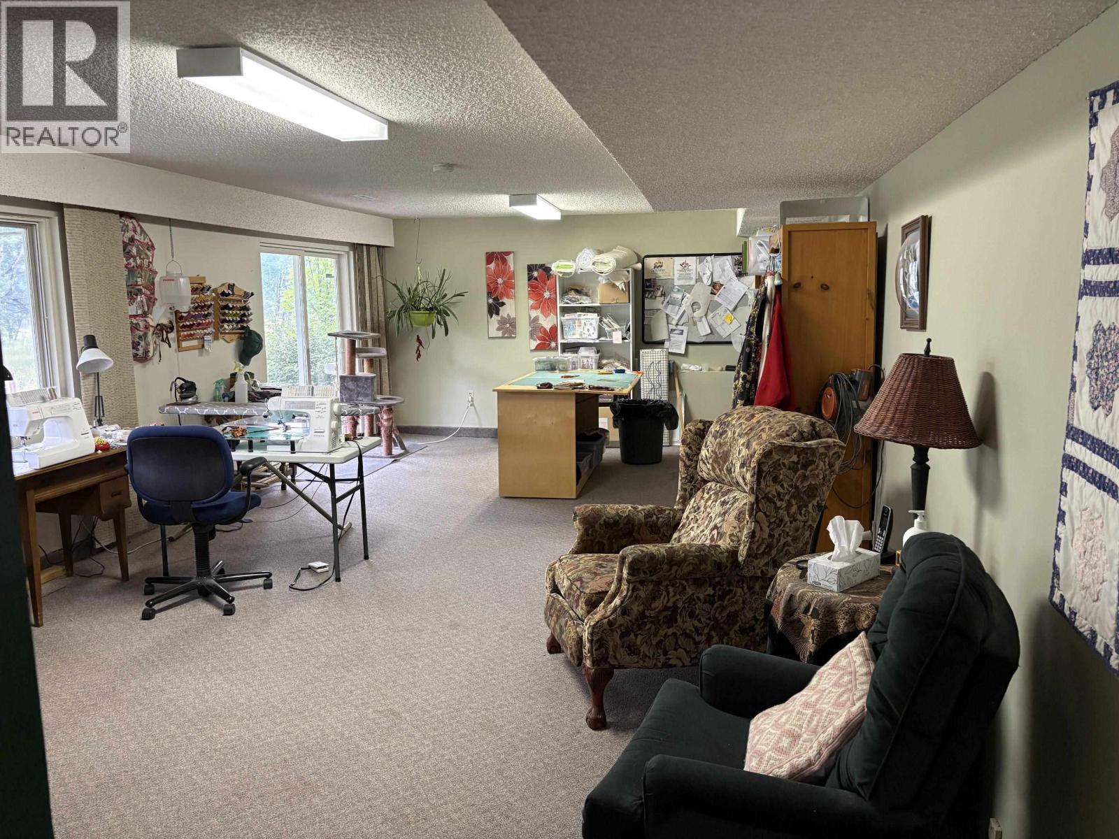 404 N Birch Avenue, 100 Mile House, BC - Indoor