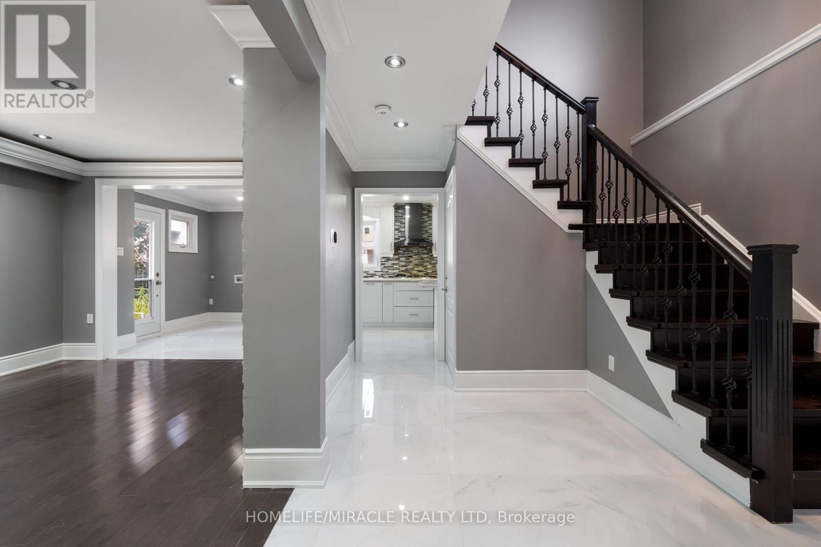 70 Cockburn Drive, Toronto, ON - Indoor Photo Showing Other Room