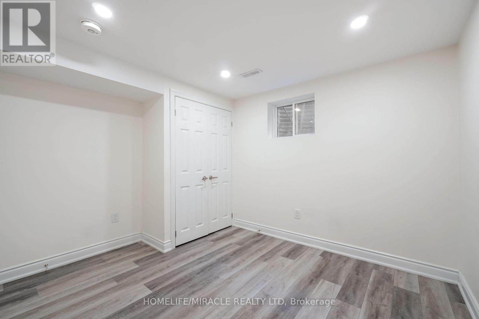 70 Cockburn Drive, Toronto, ON - Indoor Photo Showing Other Room