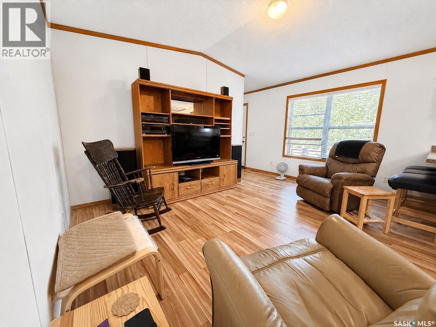 108 Brown Street, Paddockwood Rm No. 520, SK - Indoor Photo Showing Living Room