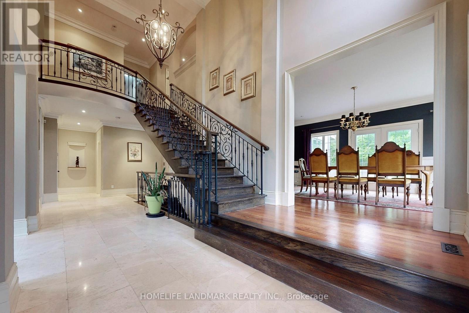 19 Wolf Run Court, Whitchurch-Stouffville, ON - Indoor Photo Showing Other Room