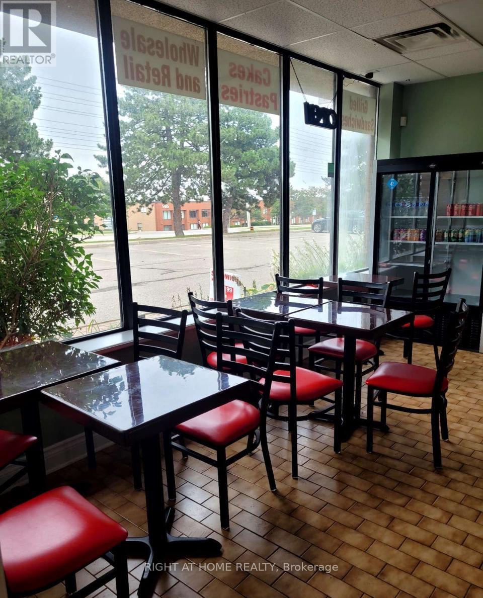7 - 5500 Tomken Road, Mississauga, ON
