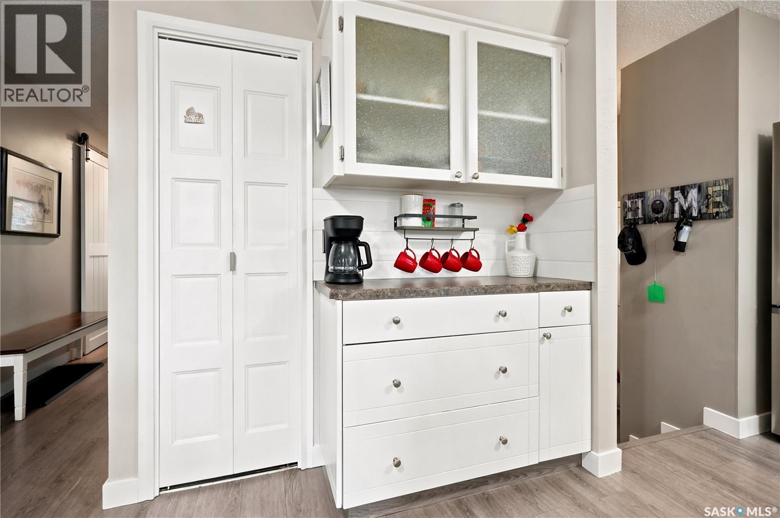 111 Minot Drive, Regina, SK - Indoor Photo Showing Other Room