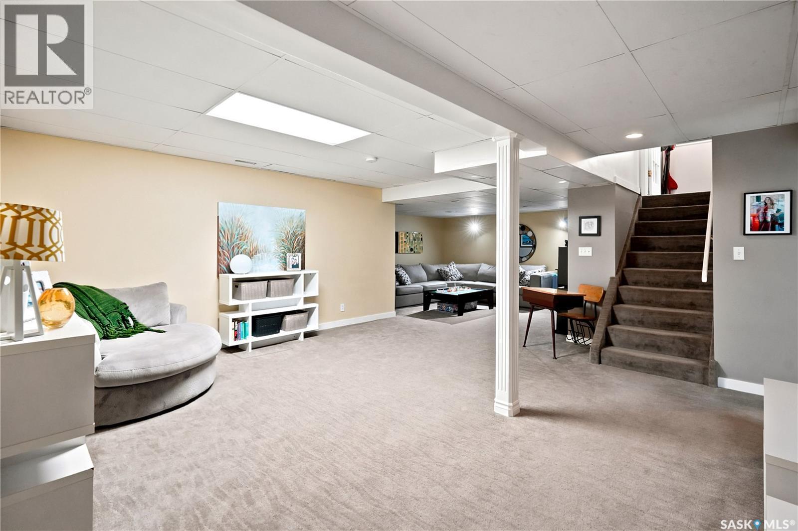 111 Minot Drive, Regina, SK - Indoor