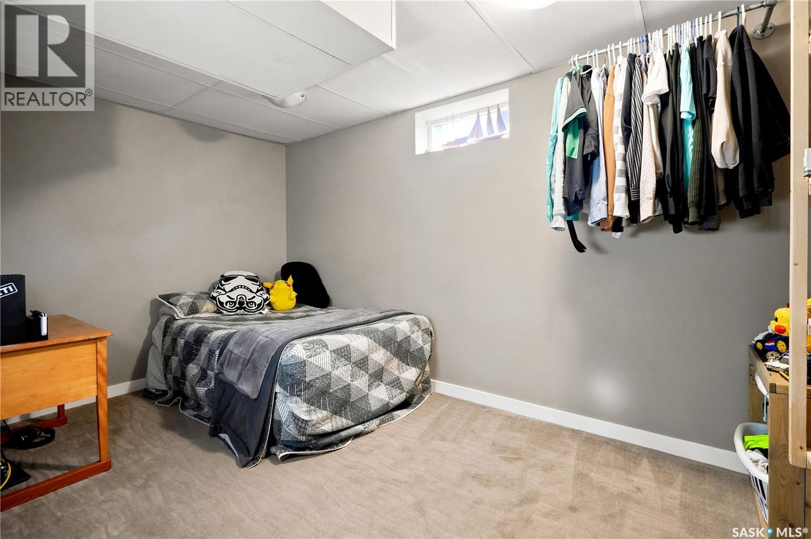 111 Minot Drive, Regina, SK - Indoor