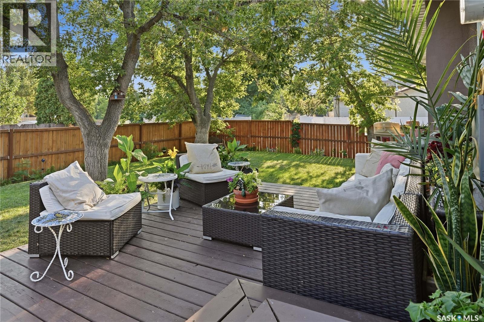 111 Minot Drive, Regina, SK - Outdoor With Deck Patio Veranda With Exterior