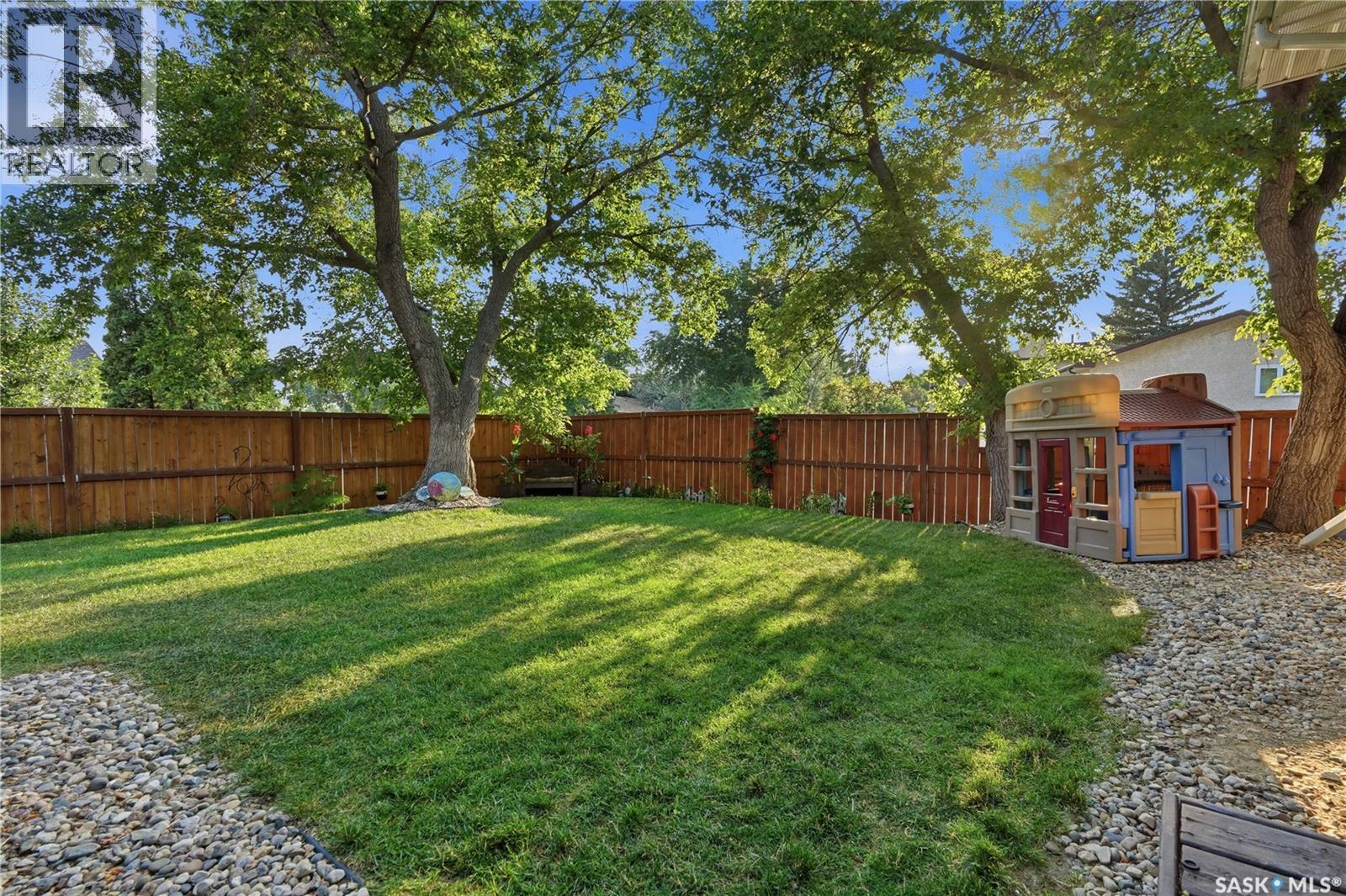111 Minot Drive, Regina, SK - Outdoor With Backyard