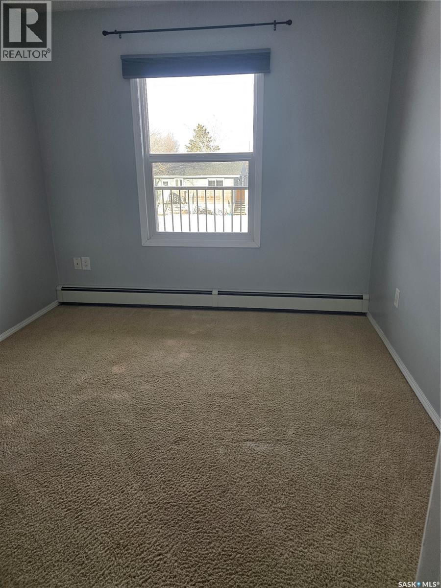 205 701 Henry Street, Estevan, SK - Indoor Photo Showing Other Room