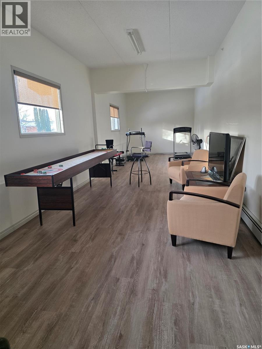 205 701 Henry Street, Estevan, SK - Indoor Photo Showing Other Room