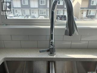 35 4850 Harbour Landing Drive, Regina, SK - Indoor Photo Showing Kitchen