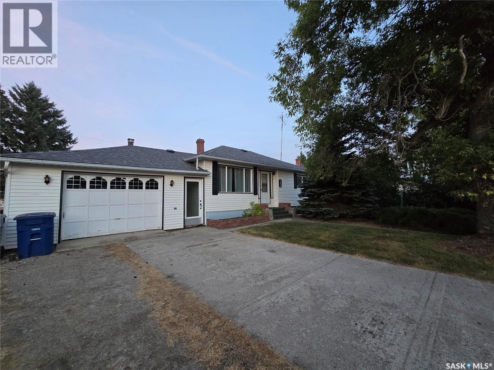142 First Street W, Glenavon, SK - Outdoor