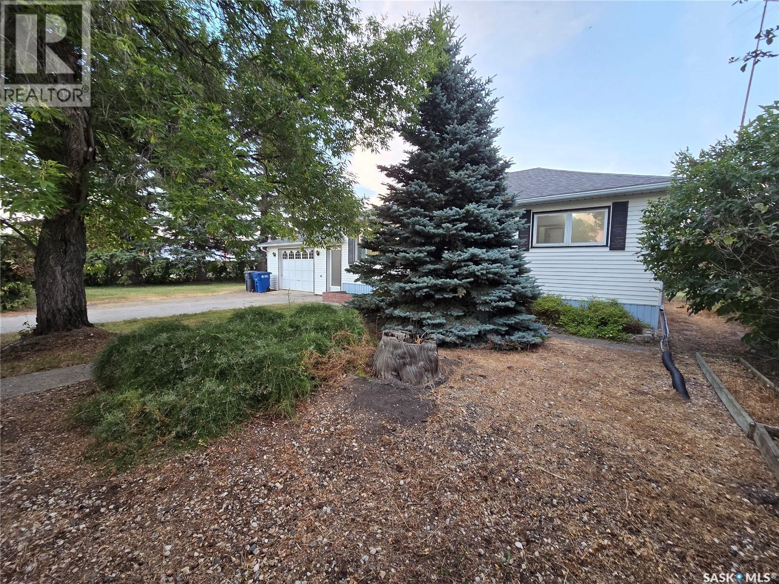 142 First Street W, Glenavon, SK - Outdoor