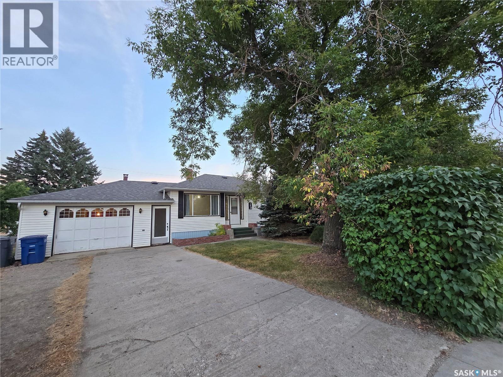 142 First Street W, Glenavon, SK - Outdoor