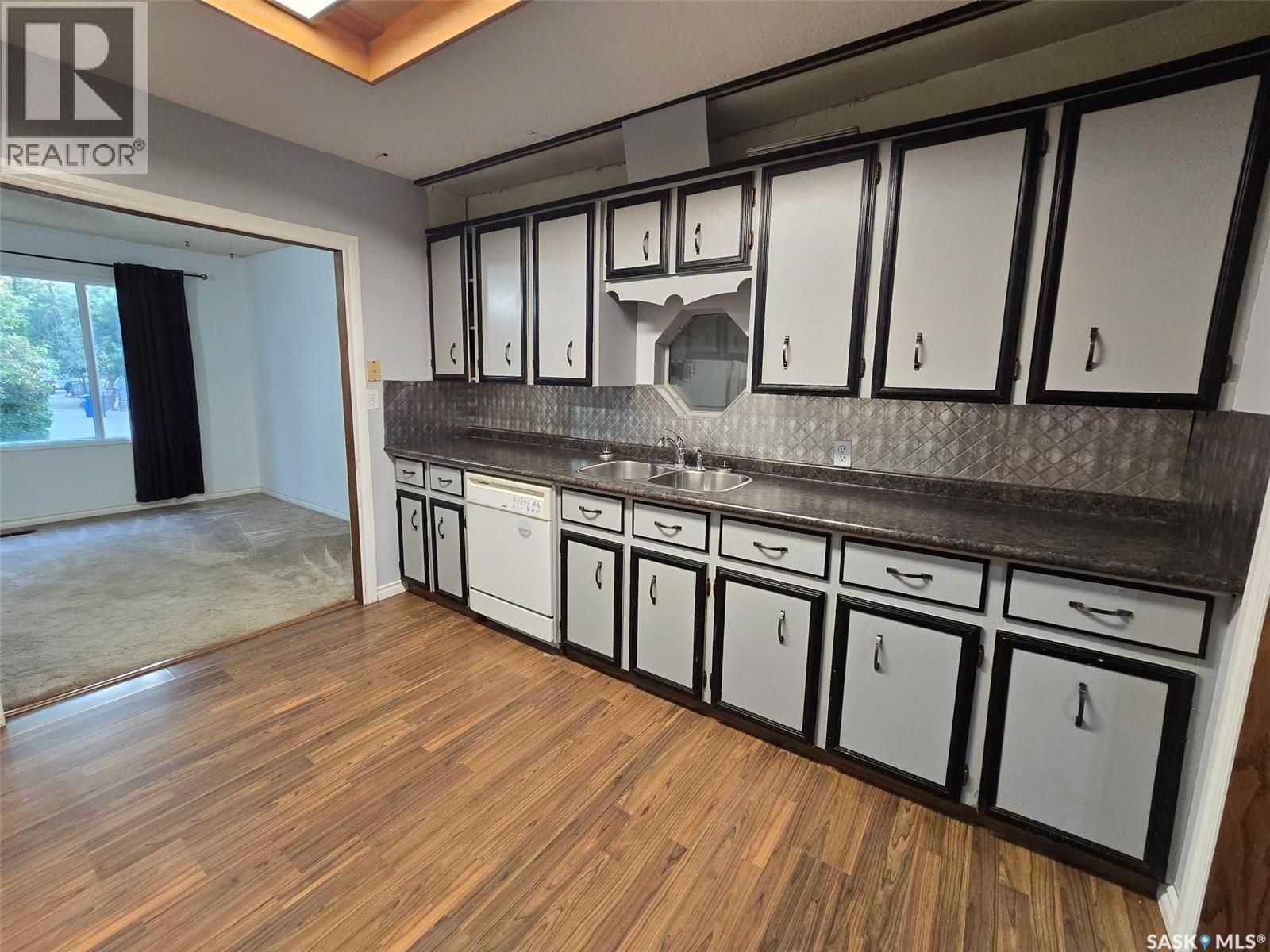 142 First Street W, Glenavon, SK - Indoor Photo Showing Kitchen With Double Sink
