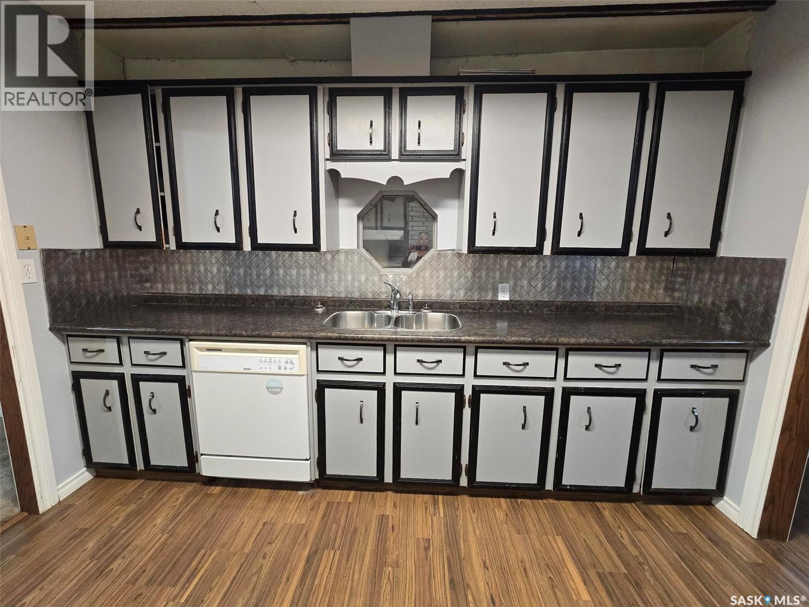 142 First Street W, Glenavon, SK - Indoor Photo Showing Kitchen With Double Sink